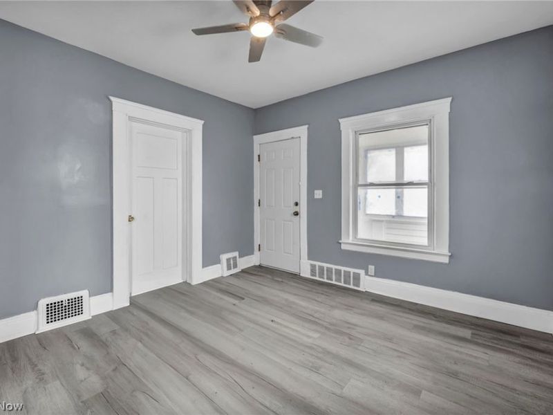 701 E 157th Street, Cleveland, OH 44110 Photo 7