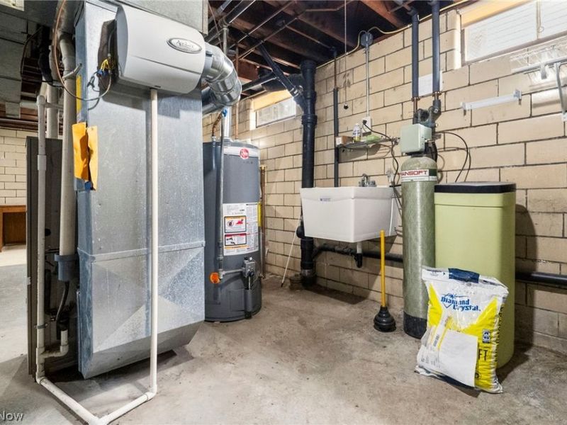 4454 2nd Street NW, Canton, OH 44708 Photo 20