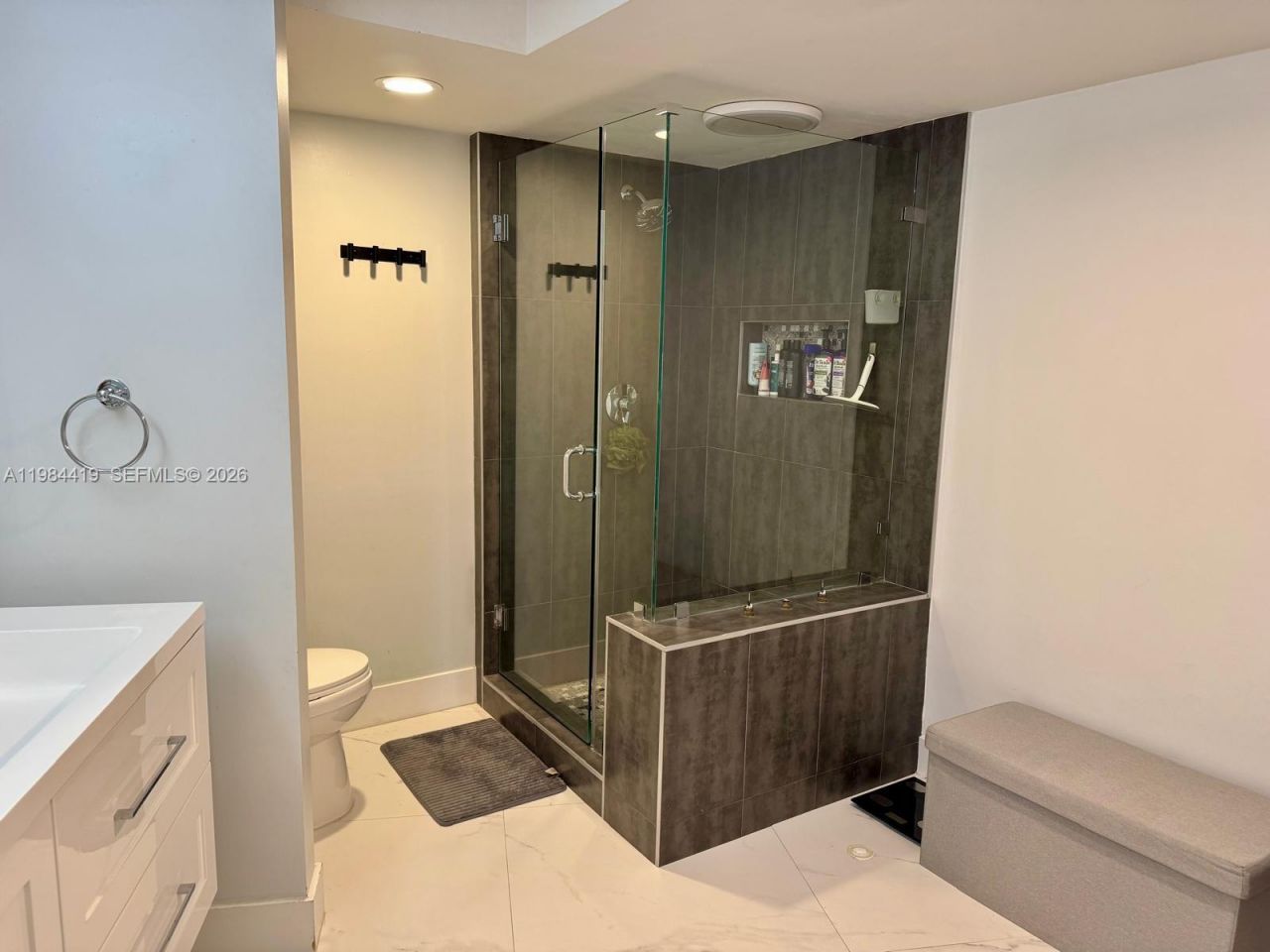 1000 Island Blvd , Unit 1410, Aventura, FL 33160 Photo