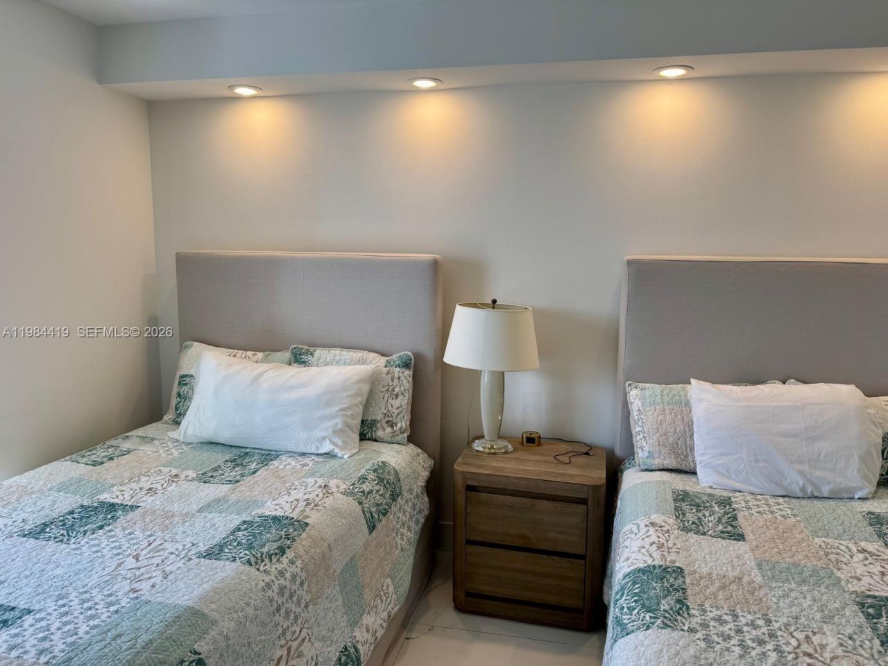 1000 Island Blvd , Unit 1410, Aventura, FL 33160 Photo