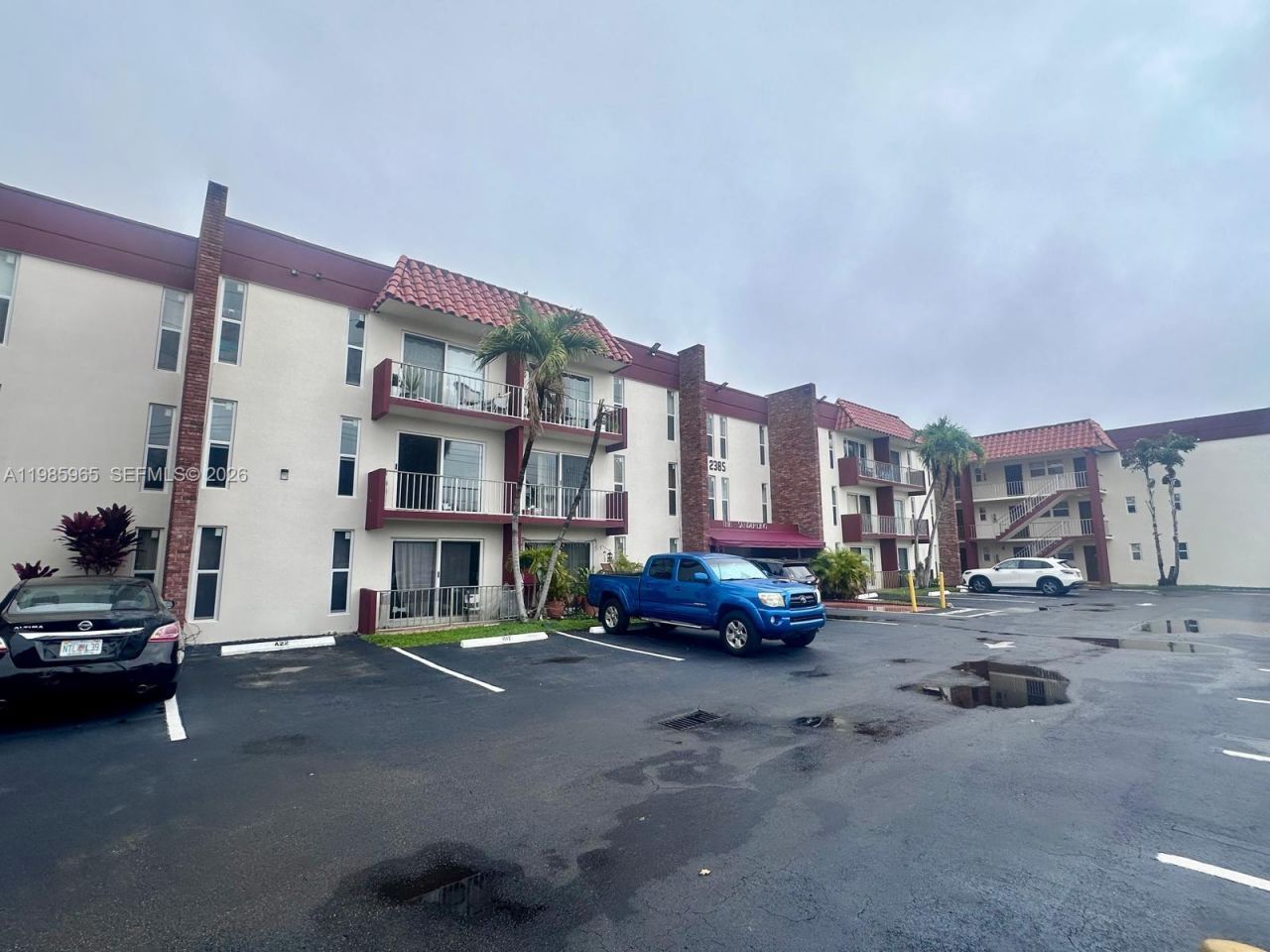 2385 NW 11th St , Unit B16, Miami, FL 33125 Photo