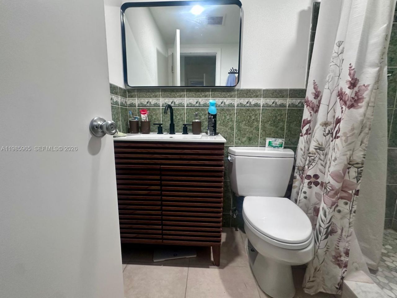 2385 NW 11th St , Unit B16, Miami, FL 33125 Photo