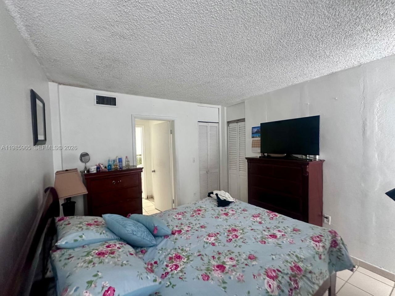 2385 NW 11th St , Unit B16, Miami, FL 33125 Photo