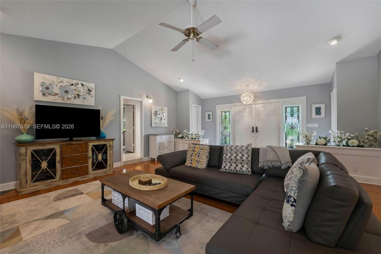 196 Scarborough Ter, Wellington, FL 33414 Photo