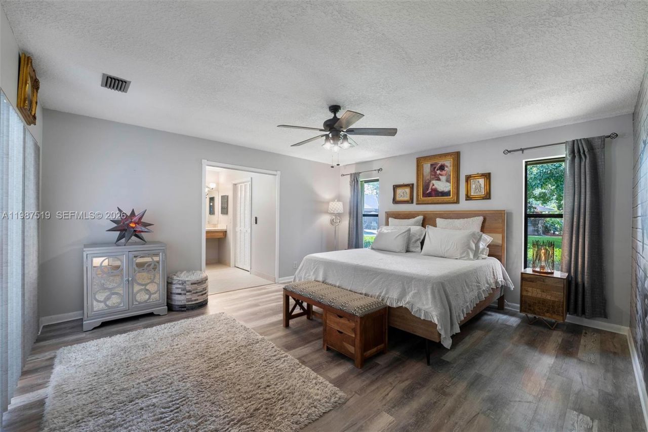 196 Scarborough Ter, Wellington, FL 33414 Photo