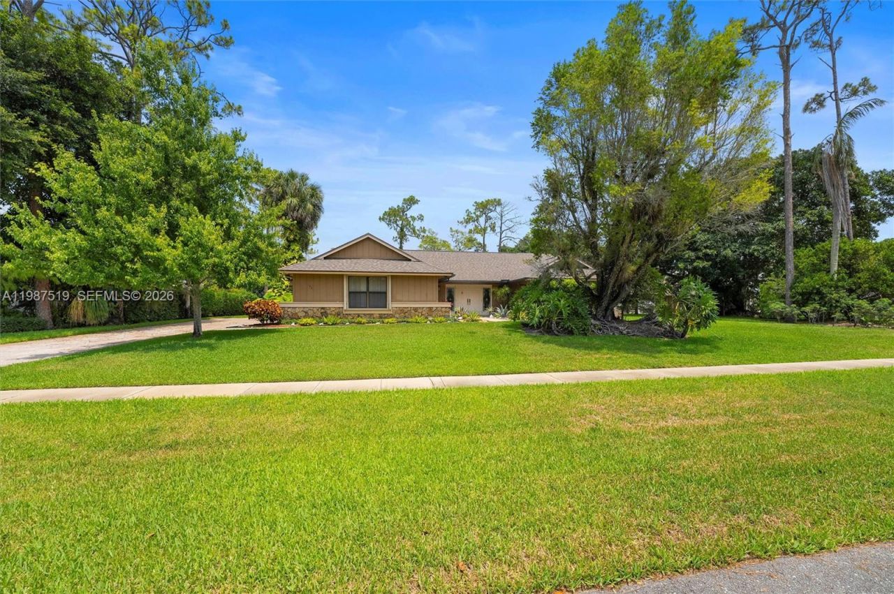 196 Scarborough Ter, Wellington, FL 33414 Photo
