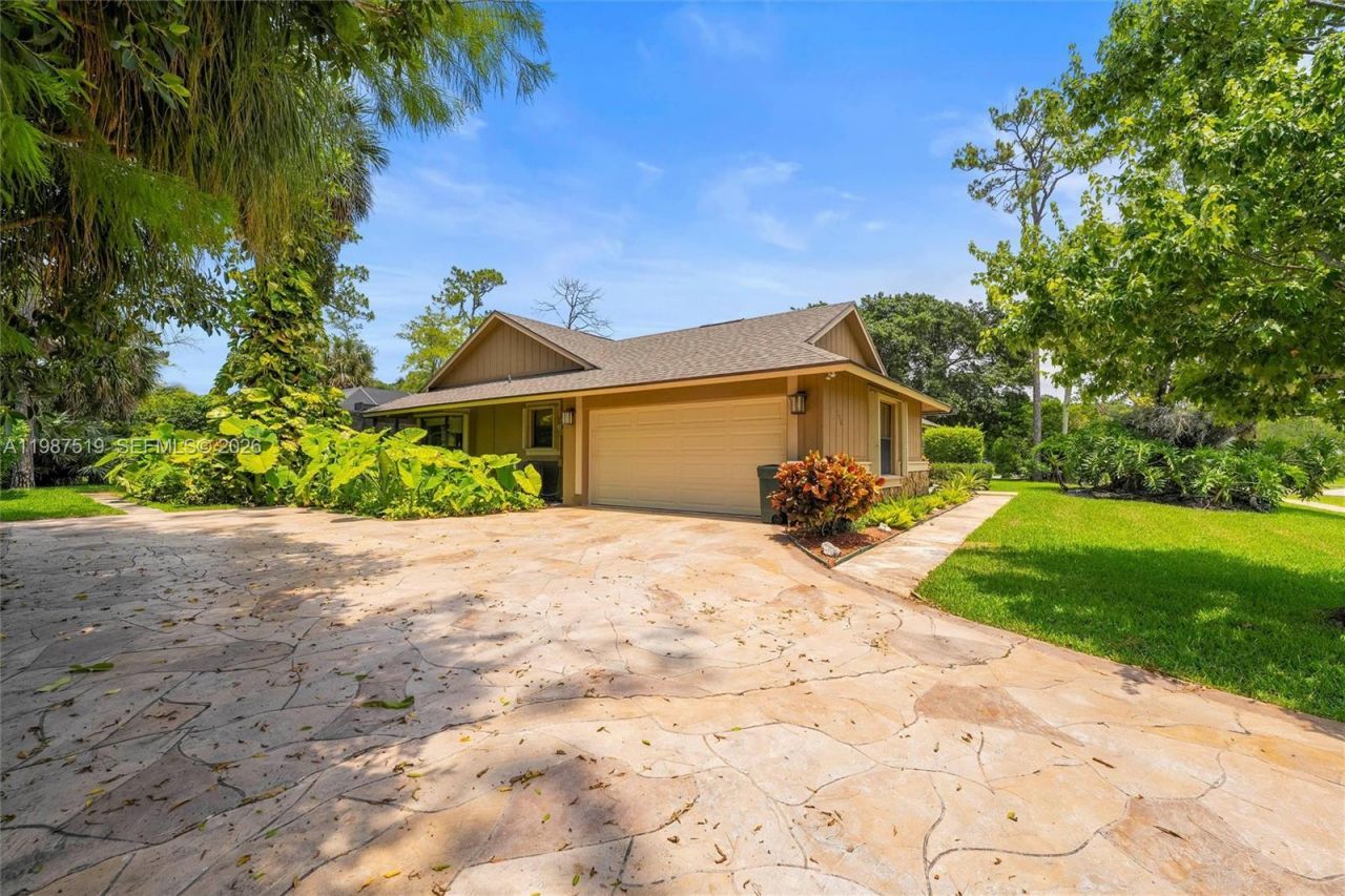 196 Scarborough Ter, Wellington, FL 33414 Photo