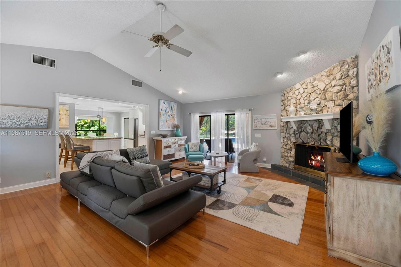 196 Scarborough Ter, Wellington, FL 33414 Photo