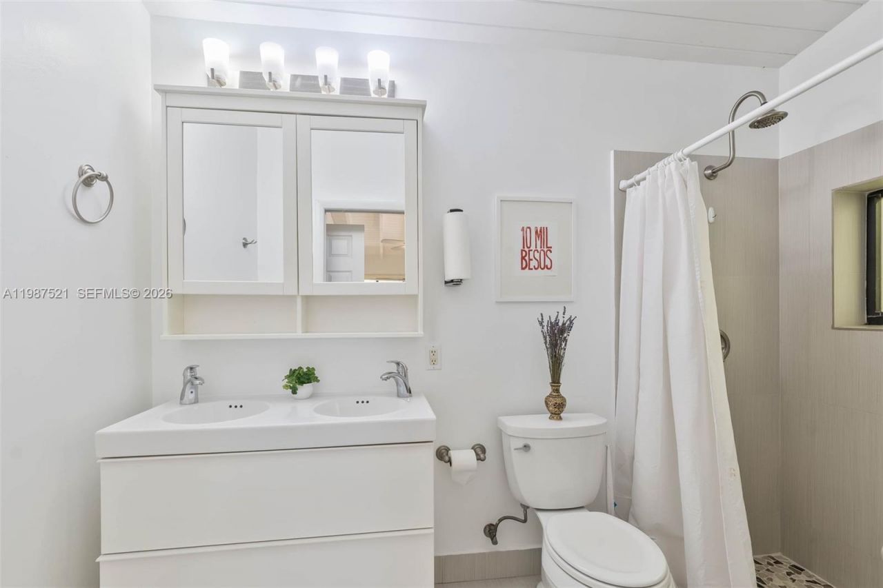 7720 SW 59th Ct, South Miami, FL 33143 Photo