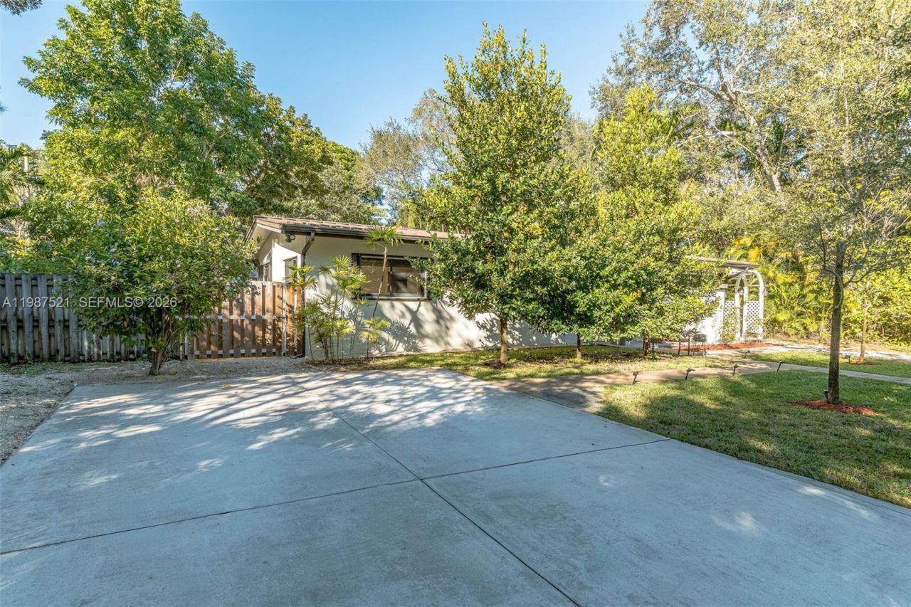 7720 SW 59th Ct, South Miami, FL 33143 Photo