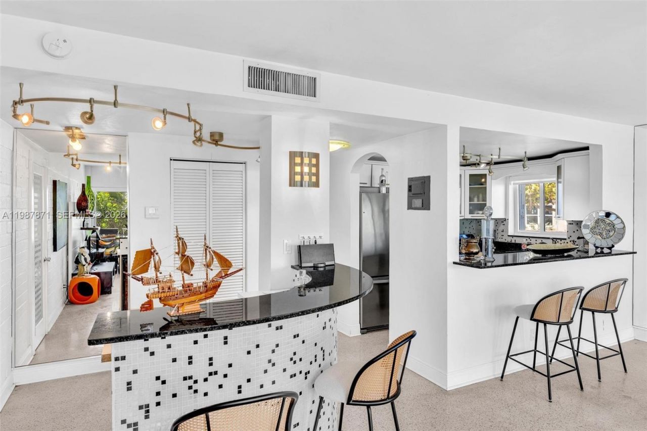 4144 El Mar Dr , Unit 5, Lauderdale by the Sea, FL 33308 Photo