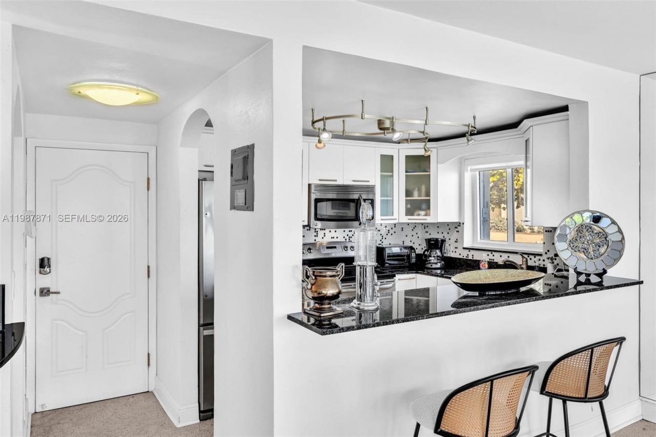 4144 El Mar Dr , Unit 5, Lauderdale by the Sea, FL 33308 Photo