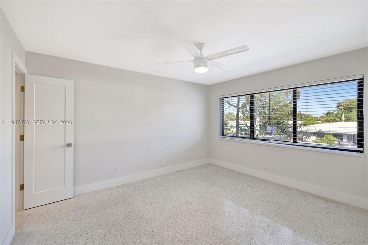 2190 NE 51 Court, Unit 204, Fort Lauderdale, FL 33308 Photo