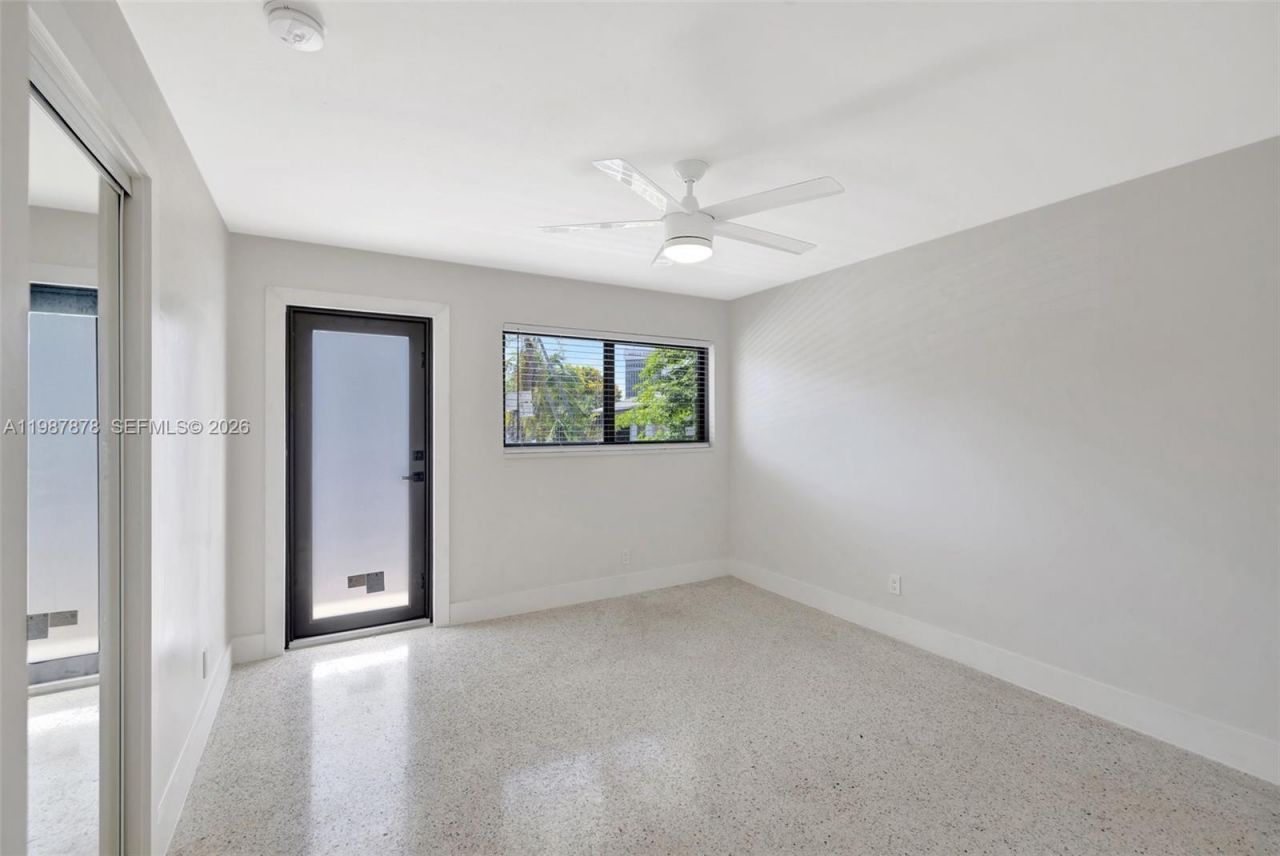 2190 NE 51 Court, Unit 204, Fort Lauderdale, FL 33308 Photo