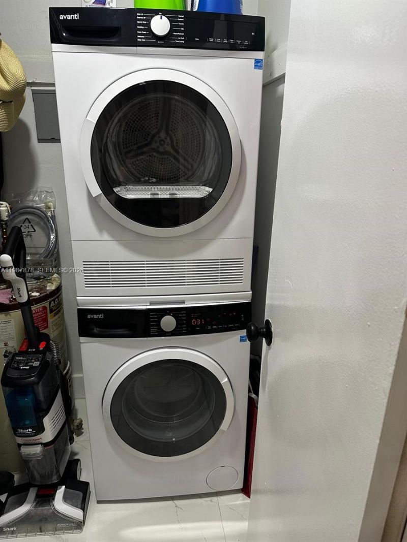 2190 NE 51 Court, Unit 204, Fort Lauderdale, FL 33308 Photo