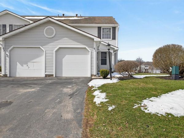 61 Camberley Place, Penfield, NY 14526