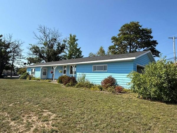 1205 E Michigan Avenue, Grayling, MI 49738