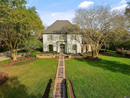 19219 W Muirfield Dr Baton Rouge, LA 70810