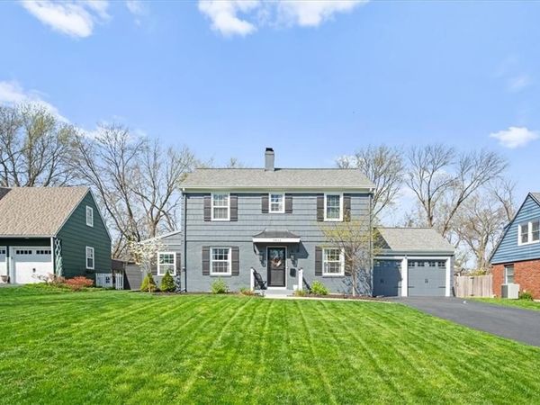 5812 Newton Street, Overland Park, KS 66202