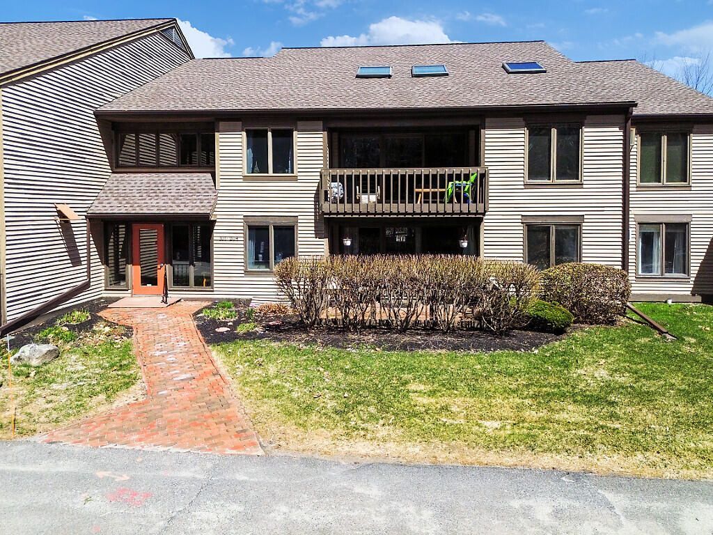34 Parkwood Drive, Unit 102, Augusta, ME 04330 Main Photo