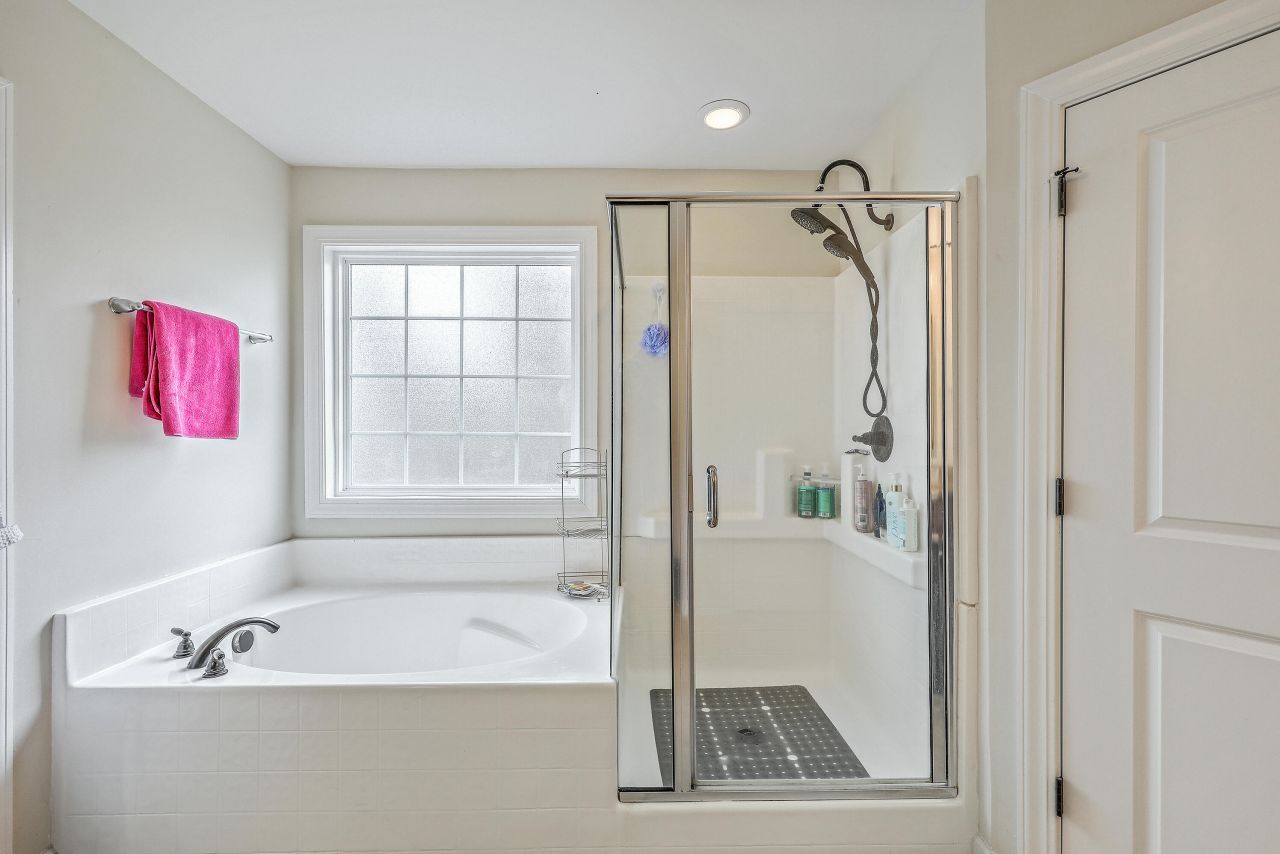 309 Ribbon Road Photo 31