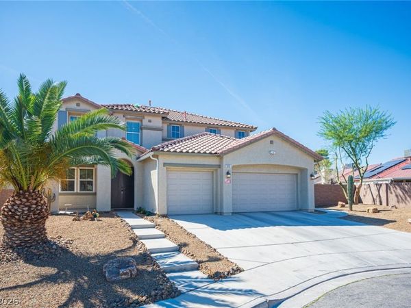 925 Cascade Light Avenue, North Las Vegas, NV 89031