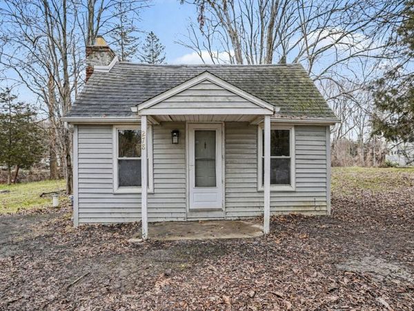 278 E Peterson Drive, Brighton, MI 48114