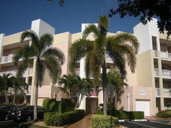 2541 N Nob Hill Road, Unit 302, Sunrise, FL 33322