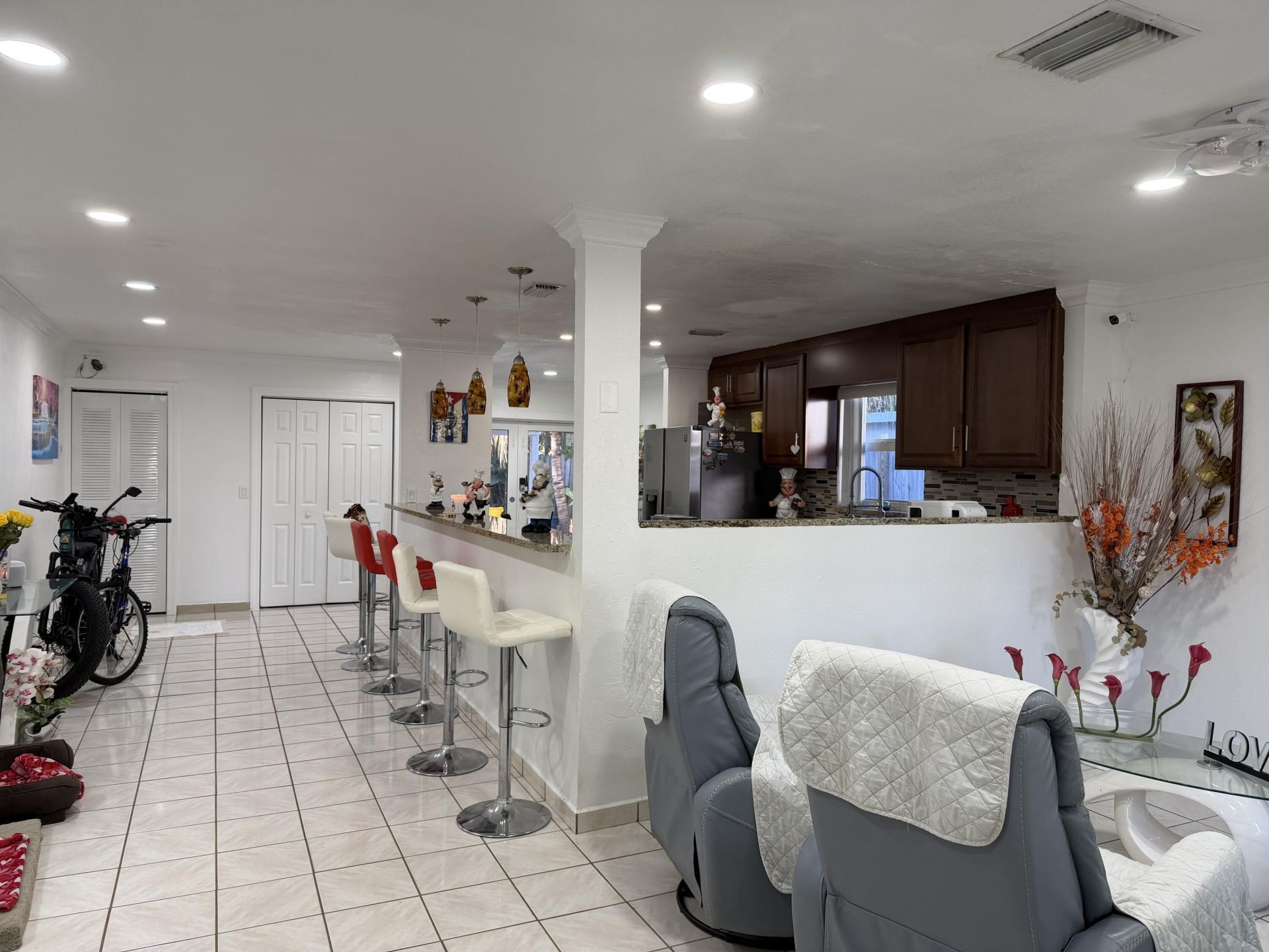 814 Colonial Road, West Palm Beach, FL 33405 Photo