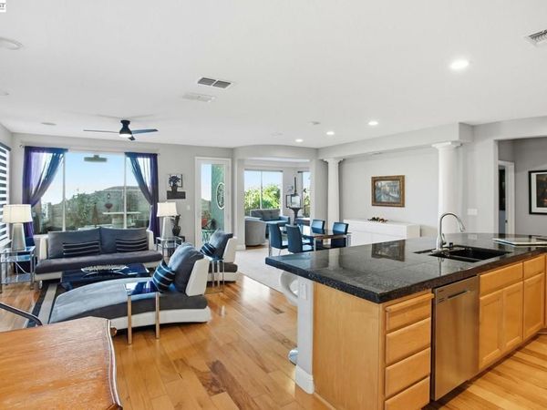 1048 Diamante, Rio Vista, CA 94571