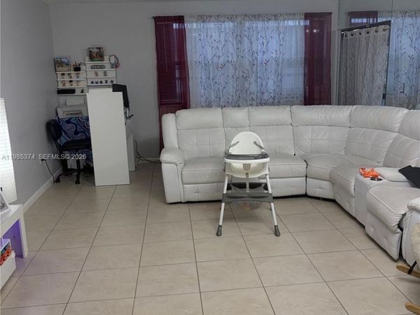 571 NW 107th Ave, Unit 205, Miami, FL 33172