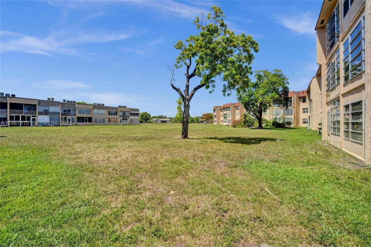 2780 N Pine Island Rd, Unit 112, Sunrise, FL 33322 Photo