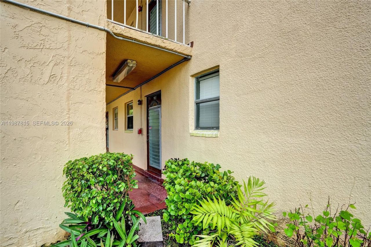 2780 N Pine Island Rd, Unit 112, Sunrise, FL 33322 Photo