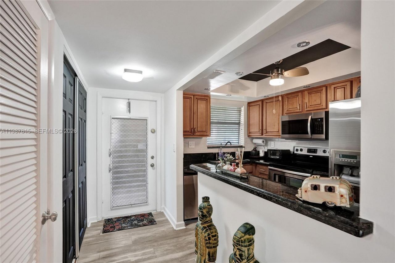 2780 N Pine Island Rd, Unit 112, Sunrise, FL 33322 Photo