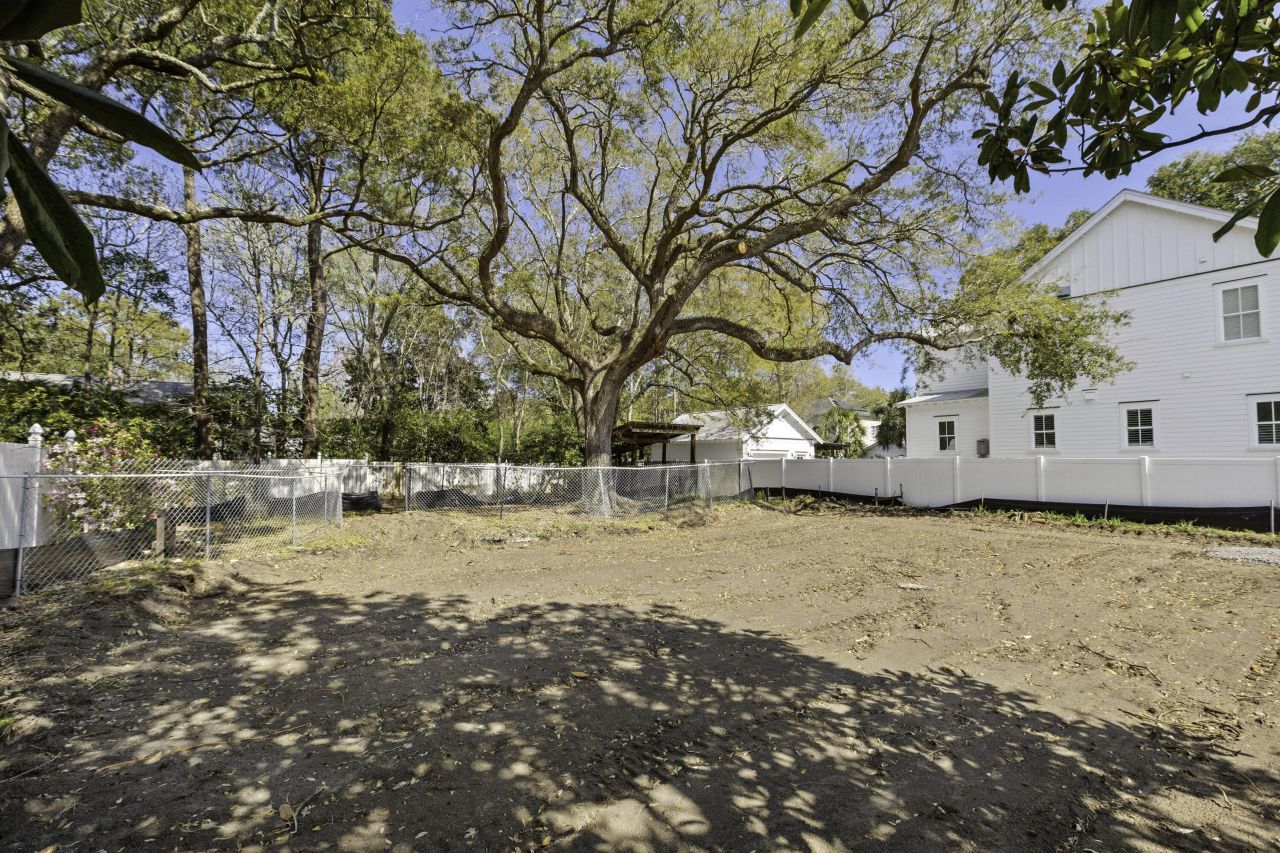 1428 Goblet Avenue Photo 8