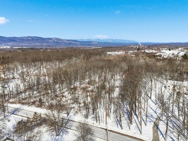 83 Jansen Road, New Paltz, NY 12561