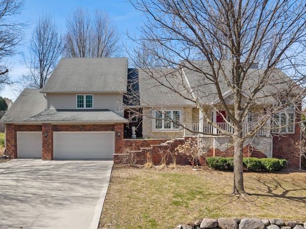 705 S 25th Court, West Des Moines, IA 50265