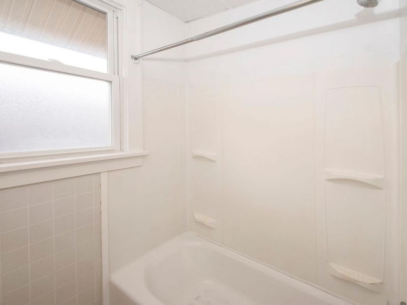 3710 Glenmore Avenue, Cheviot, OH 45211 Photo 11