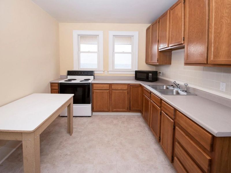 3710 Glenmore Avenue, Cheviot, OH 45211 Photo 8