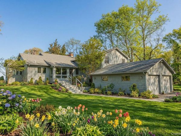 5 Shore Drive, Setauket, NY 11733