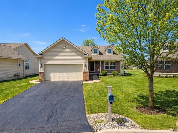 11126 Strathmore Court, Holly Twp, MI 48439