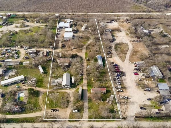 7904 Dee Gabriel Collins RD , Unit B, Austin, TX 78744