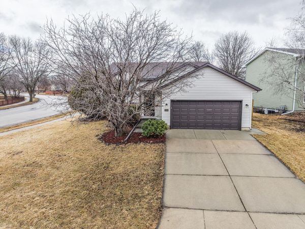 3919 Huntington Lane NW, Rochester, MN 55901