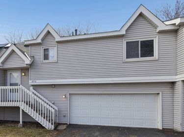 8718 Glasgow Lane, Saint Bonifacius, MN 55375