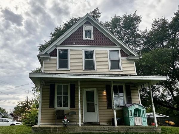 9473 S Chicago ROAD S, Oak Creek, WI 53154