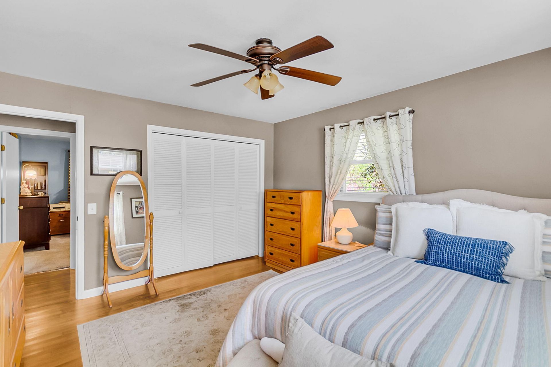 407 Rose Lane Photo 17