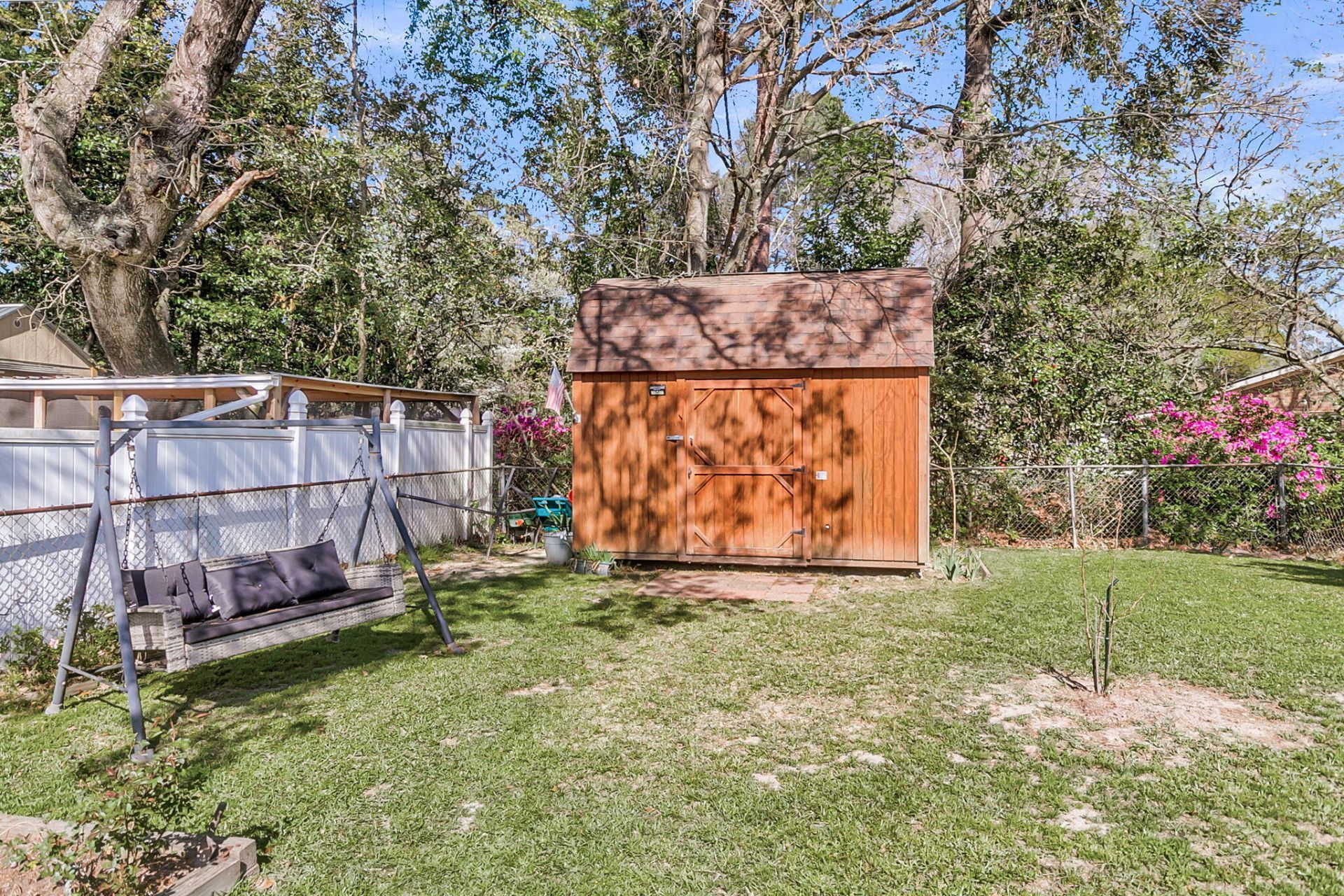 407 Rose Lane Photo 30