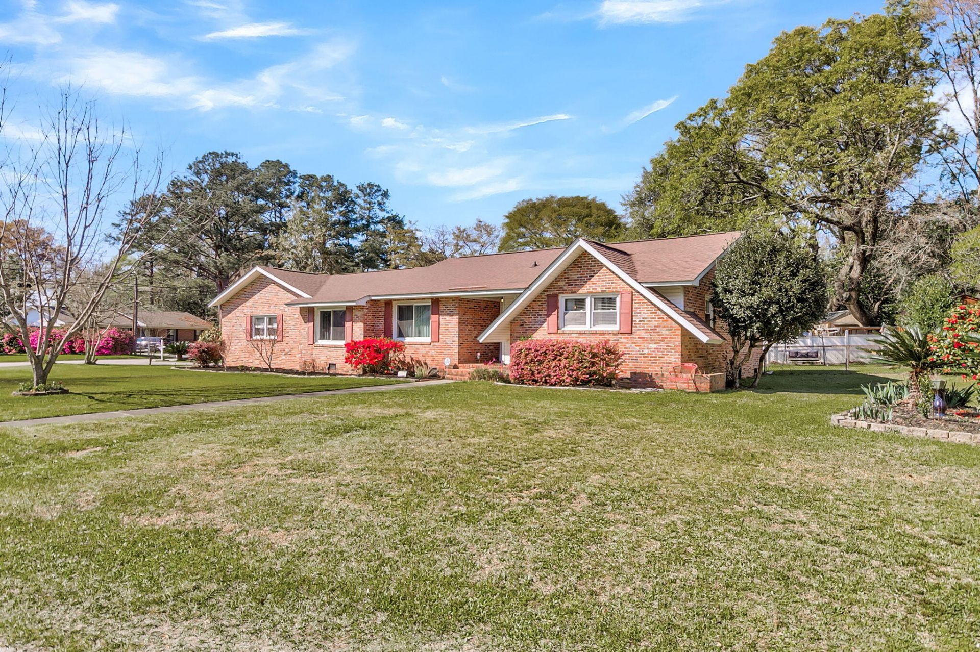407 Rose Lane Photo 33