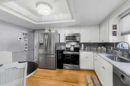 407 Rose Lane photo 4