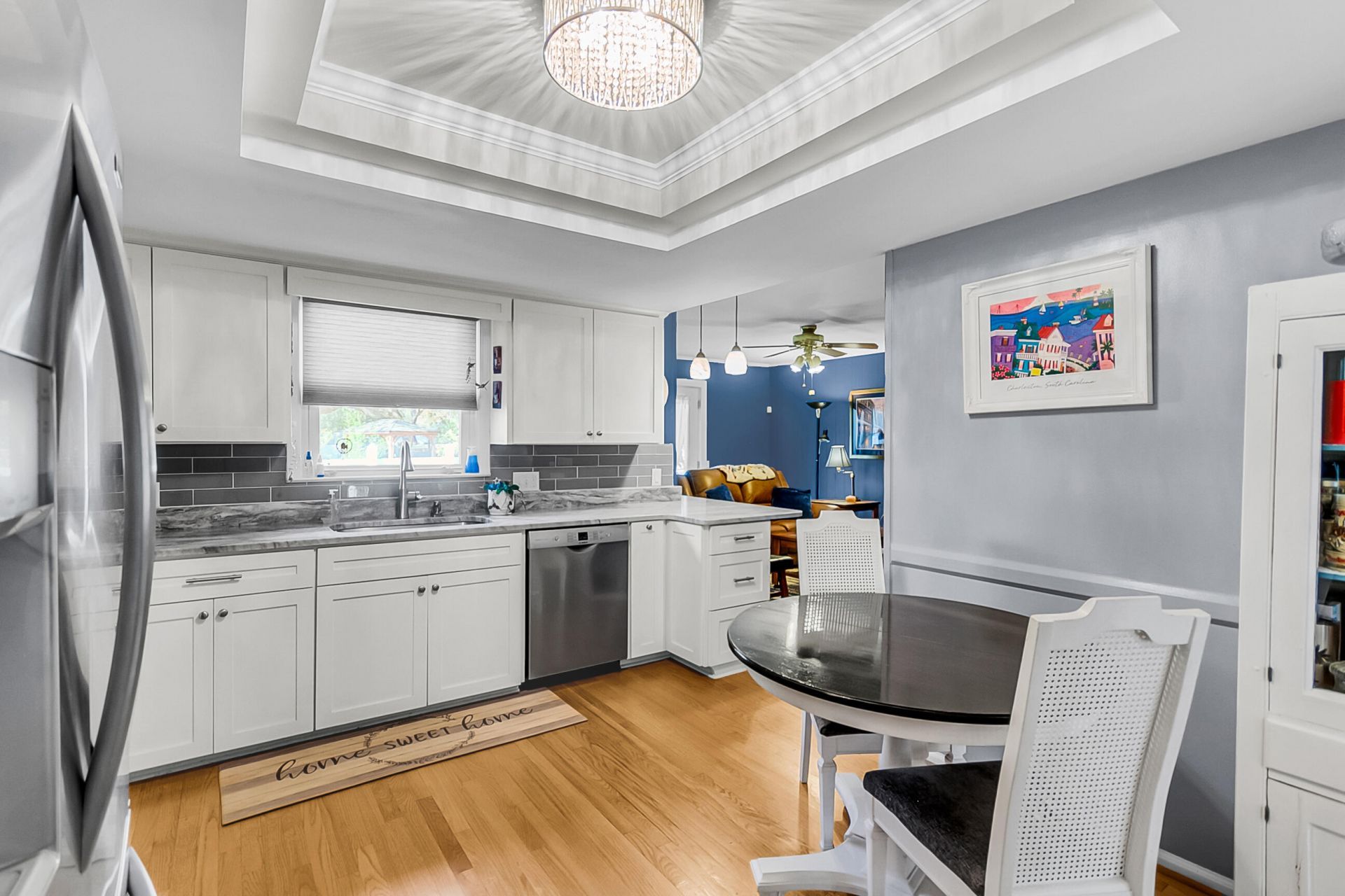 407 Rose Lane Photo 4